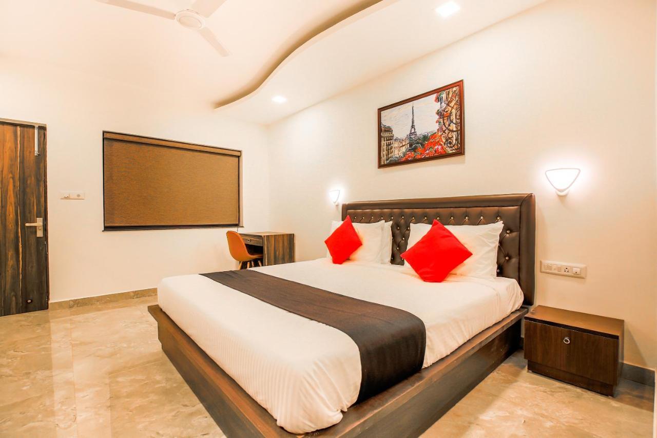 Capital O 18910 La Gracia Resort Morjim Eksteriør billede
