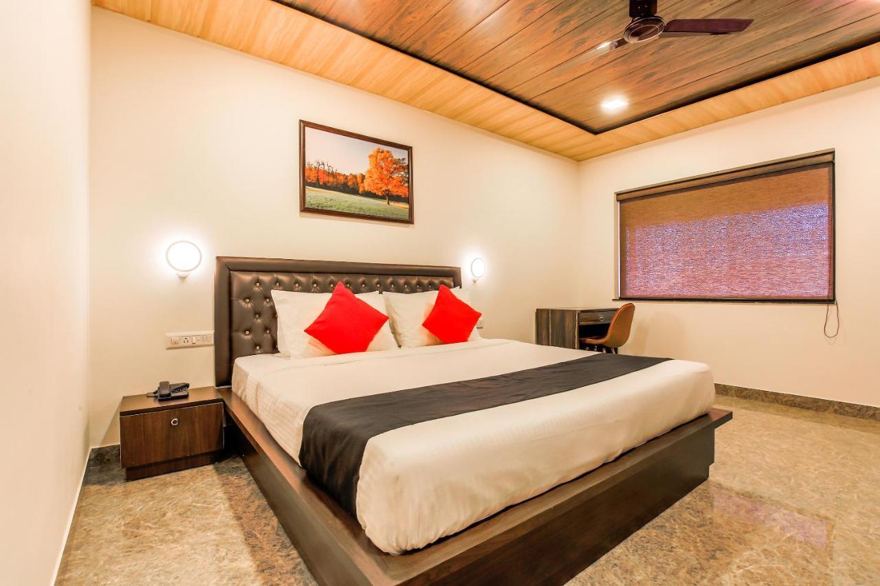 Capital O 18910 La Gracia Resort Morjim Eksteriør billede